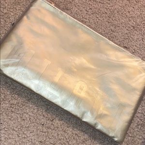 BRAND NEW Milani Cosmetic Bag WITH liquid lipstick